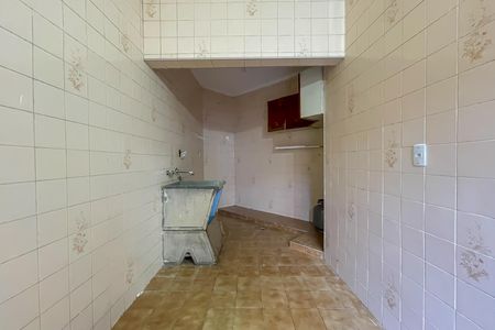 Área de Serviço de casa para alugar com 3 quartos, 173m² em Km 18, Osasco