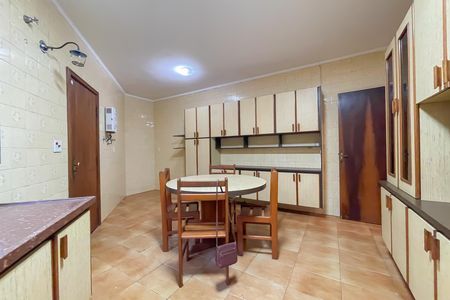 Cozinha de casa para alugar com 3 quartos, 173m² em Km 18, Osasco