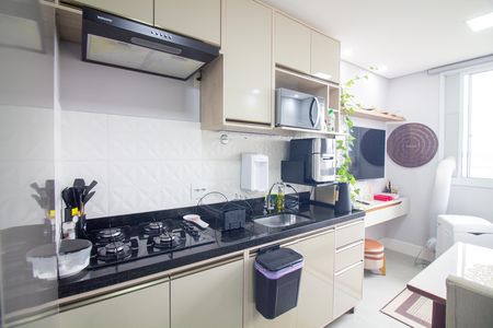 Cozinha de apartamento para alugar com 1 quarto, 25m² em Santo Amaro, São Paulo