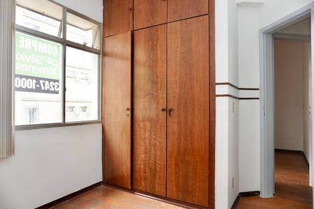 Quarto  de apartamento à venda com 2 quartos, 85m² em Santo Antônio, Belo Horizonte