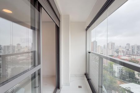 Studio para alugar com 28m², 1 quarto e sem vaga Studio para alugar com 28m², 1 quarto e sem vagaVaranda