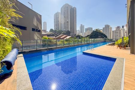 Studio para alugar com 28m², 1 quarto e sem vaga Studio para alugar com 28m², 1 quarto e sem vagaPiscina