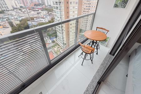 Studio para alugar com 28m², 1 quarto e sem vaga Studio para alugar com 28m², 1 quarto e sem vagaVaranda