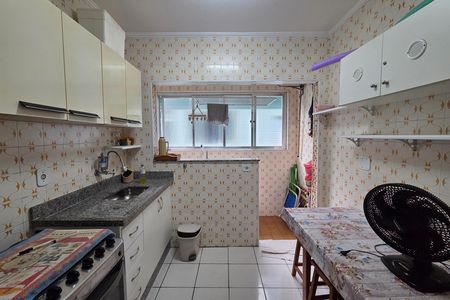 Cozinha de kitnet/studio para alugar com 1 quarto, 50m² em Guilhermina, Praia Grande