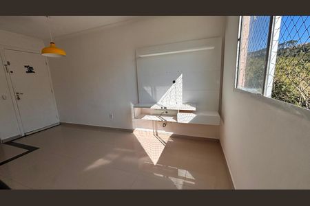 Sala de apartamento para alugar com 2 quartos, 40m² em Bairro Jardim Nossa Senhora das Graças, Cotia