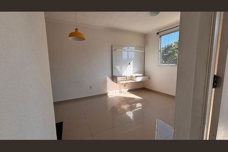 Sala de apartamento para alugar com 2 quartos, 40m² em Bairro Jardim Nossa Senhora das Graças, Cotia