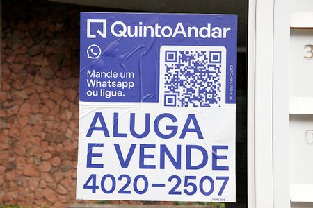 Placa de apartamento à venda com 2 quartos, 80m² em Floresta, Porto Alegre