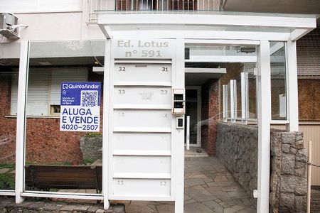 Placa de apartamento à venda com 2 quartos, 80m² em Floresta, Porto Alegre