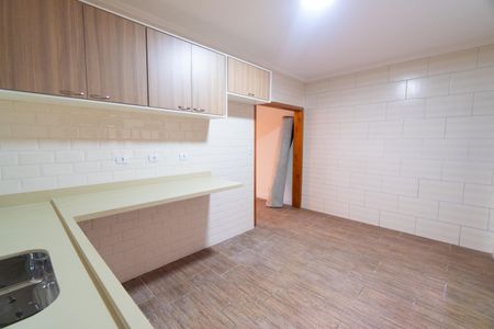 Cozinha de casa de condomínio para alugar com 2 quartos, 115m² em Vila Paulista, São Paulo