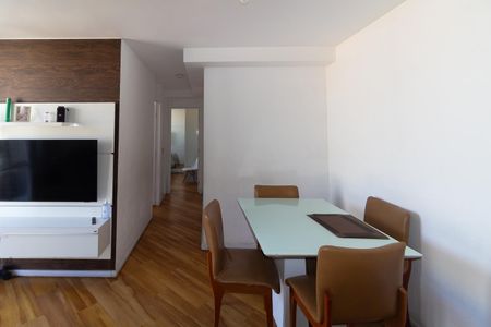 Sala de apartamento à venda com 2 quartos, 52m² em Vila Cunha Bueno, São Paulo