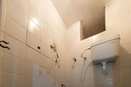 Banheiro de casa para alugar com 1 quarto, 15m² em Jabaquara, São Paulo