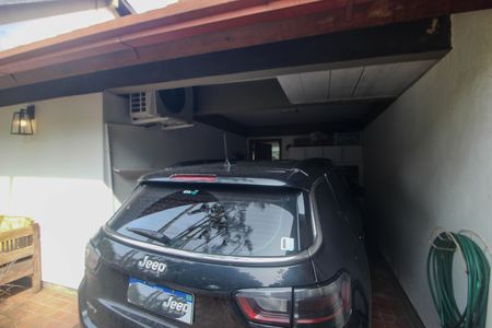 Garagem de casa de condomínio para alugar com 3 quartos, 220m² em Ipanema, Porto Alegre
