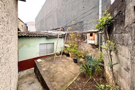 Casa à venda com 50m², 2 quartos e 2 vagasEntrada