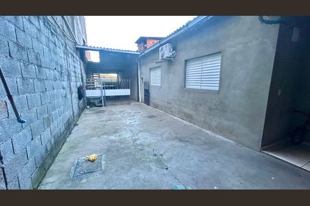 Área de Serviço - Quintal  de casa para alugar com 2 quartos, 131m² em Vila Real, Guarulhos