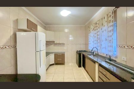 Cozinha de casa para alugar com 2 quartos, 131m² em Vila Real, Guarulhos