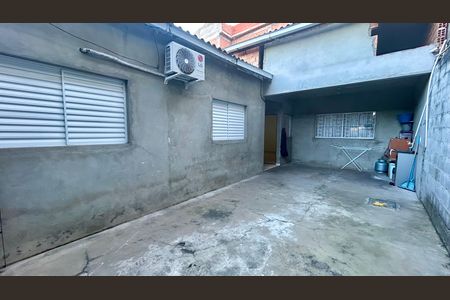 Área de Serviço - Quintal  de casa para alugar com 2 quartos, 131m² em Vila Real, Guarulhos