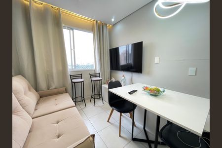 Sala de apartamento para alugar com 2 quartos, 32m² em Jardim Celeste, São Paulo