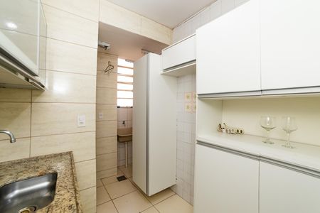 Cozinha de apartamento para alugar com 3 quartos, 60m² em Santa Efigênia, Belo Horizonte