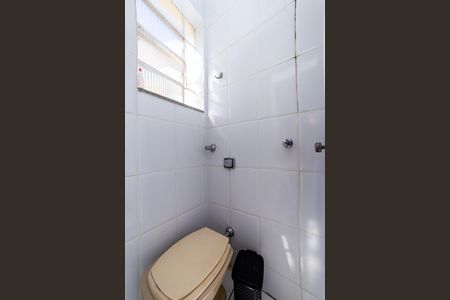 Apartamento à venda com 96m², 3 quartos e sem vaga Apartamento à venda com 96m², 3 quartos e sem vagaBanheiro de serviço