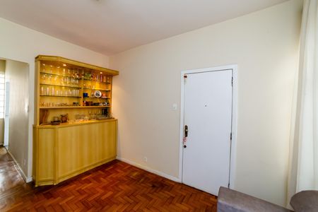 Apartamento à venda com 96m², 3 quartos e sem vaga Apartamento à venda com 96m², 3 quartos e sem vagaSala