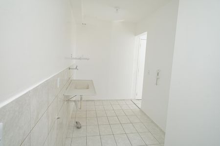Cozinha de apartamento para alugar com 2 quartos, 45m² em Inhoaíba, Rio de Janeiro