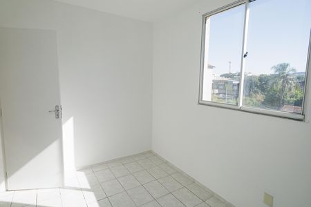 Quarto 1 de apartamento para alugar com 2 quartos, 45m² em Inhoaíba, Rio de Janeiro