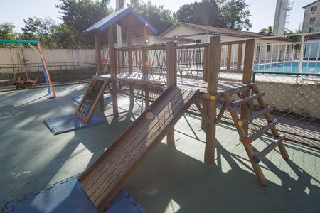 Apartamento para alugar com 45m², 2 quartos e 1 vaga Apartamento para alugar com 45m², 2 quartos e 1 vagaÁrea comum - Playground