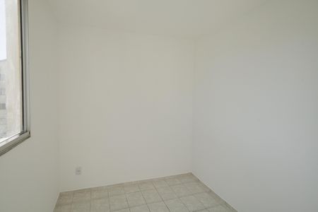 Quarto 1 de apartamento para alugar com 2 quartos, 45m² em Inhoaíba, Rio de Janeiro