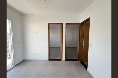 Apartamento para alugar com 1 quarto, 42m² em Vila Bertioga, São Paulo