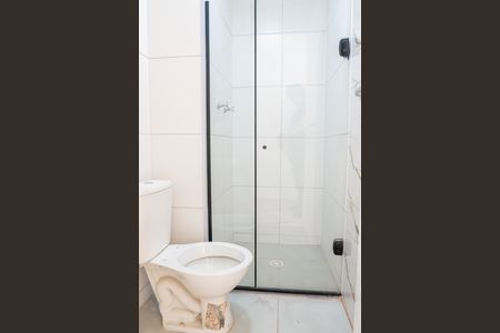 Banheiro de apartamento para alugar com 2 quartos, 48m² em Imperial de São Cristóvão, Rio de Janeiro