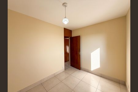 Quarto 1 de apartamento para alugar com 2 quartos, 60m² em Vila Pita, São Paulo