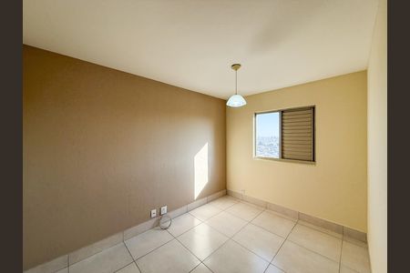 Quarto 2 de apartamento para alugar com 2 quartos, 60m² em Vila Pita, São Paulo