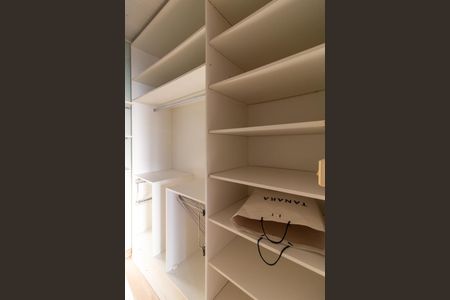 Casa para alugar com 52m², 1 quarto e 1 vagaQuarto 