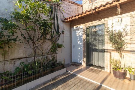 Casa para alugar com 52m², 1 quarto e 1 vagaFachada