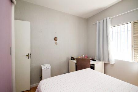 Casa para alugar com 88m², 3 quartos e 2 vagasQuarto 2
