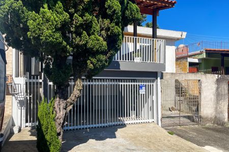 Casa para alugar com 88m², 3 quartos e 2 vagasFachada