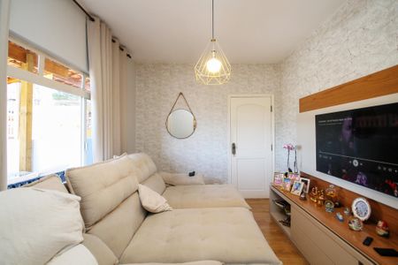 Sala de casa para alugar com 3 quartos, 88m² em Jardim Nova Coimbra, Cotia