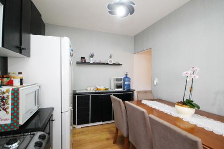 Casa para alugar com 88m², 3 quartos e 2 vagasCozinha