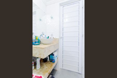 Casa de condomínio para alugar com 41m², 2 quartos e 1 vagaBanheiro