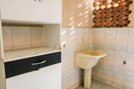 Área de Serviço de casa de condomínio para alugar com 1 quarto, 45m² em Bonsucesso, Rio de Janeiro
