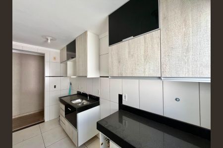 Cozinha de apartamento para alugar com 3 quartos, 76m² em Jardim Interlagos, Campinas