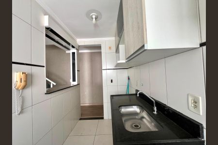 Cozinha de apartamento para alugar com 3 quartos, 76m² em Jardim Interlagos, Campinas