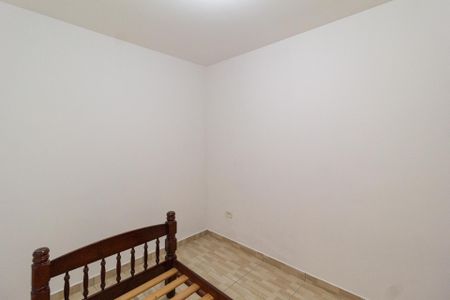 Quarto de casa para alugar com 1 quarto, 30m² em Jardim Marilu, Carapicuíba