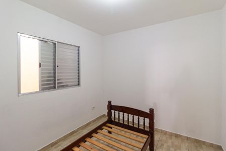Quarto de casa para alugar com 1 quarto, 30m² em Jardim Marilu, Carapicuíba