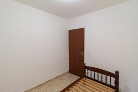Quarto de casa para alugar com 1 quarto, 30m² em Jardim Marilu, Carapicuíba