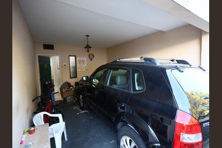 Casa de condomínio à venda com 112m², 2 quartos e 1 vagaGaragem