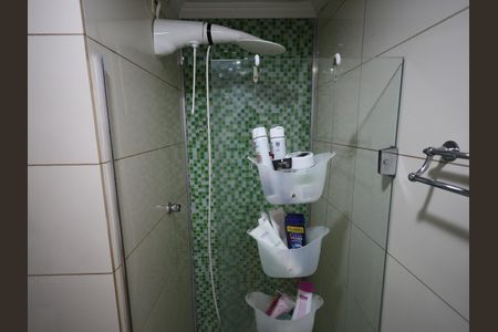 Banheiro de casa de condomínio à venda com 2 quartos, 112m² em Rio Pequeno, São Paulo