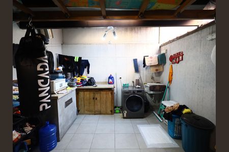 Casa de condomínio à venda com 112m², 2 quartos e 1 vagaCozinha e Área de Serviço