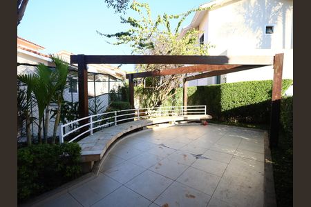 Casa de condomínio à venda com 112m², 2 quartos e 1 vagaÁrea comum - Área livre