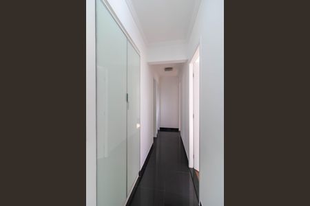 Apartamento à venda com 94m², 3 quartos e 2 vagas Apartamento à venda com 94m², 3 quartos e 2 vagasCorredor